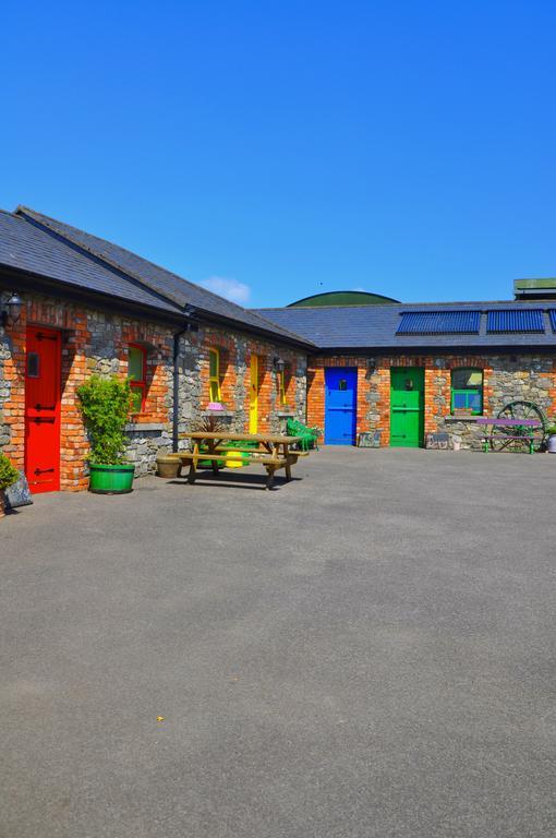 Slane Farm Hostel, Cottages And Camping Exterior photo