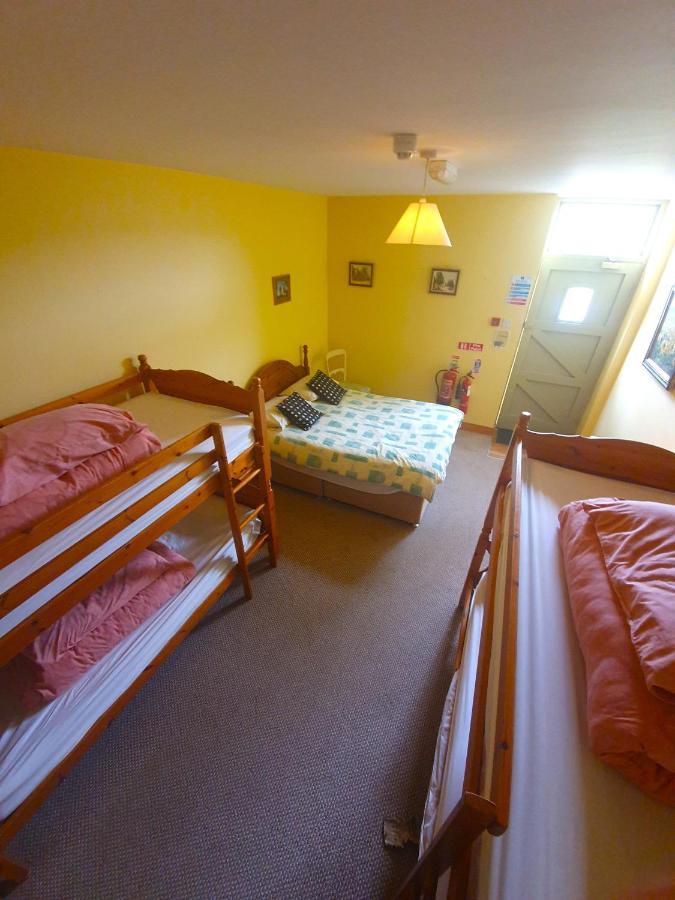 Slane Farm Hostel, Cottages And Camping Exterior photo