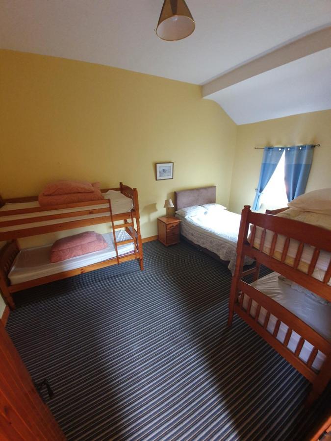 Slane Farm Hostel, Cottages And Camping Exterior photo