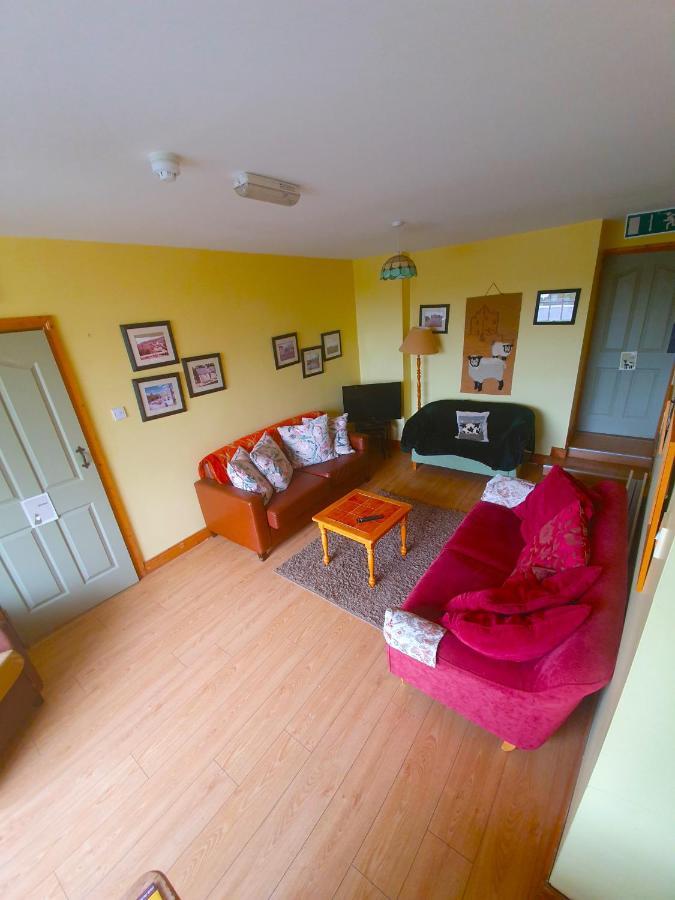 Slane Farm Hostel, Cottages And Camping Exterior photo